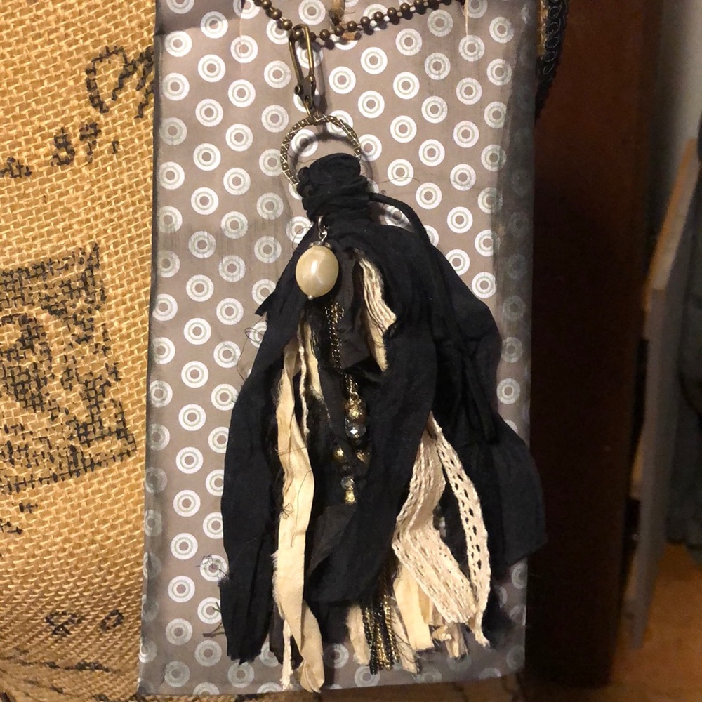 Tassel necklace